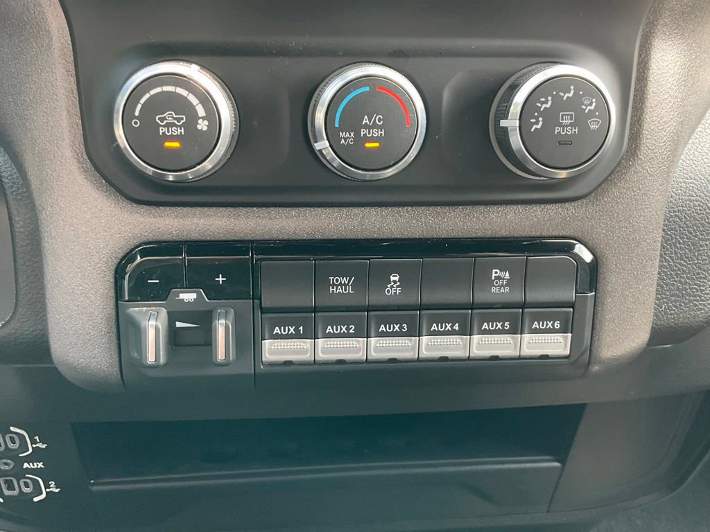 Used 2022 RAM 2500 Tradesman AWD/4WD image 11