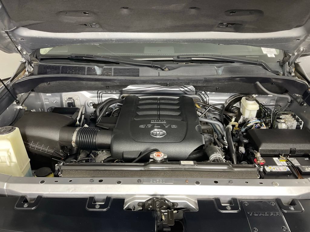 Used 2018 Toyota Tundra Limited AWD/4WD image 9