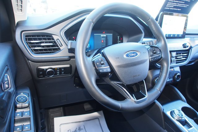 Certified 2023 Ford Escape Active AWD/4WD image 16