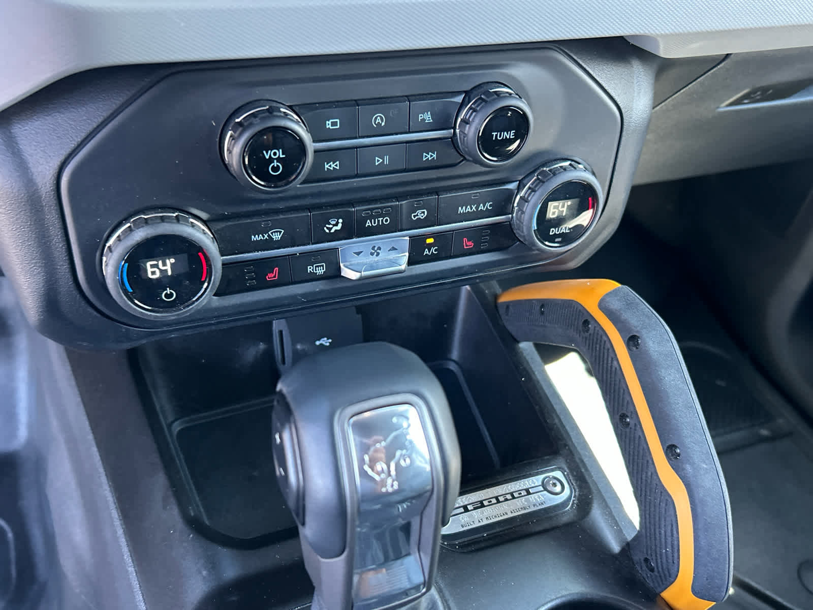 Certified 2023 Ford Bronco Badlands image 40