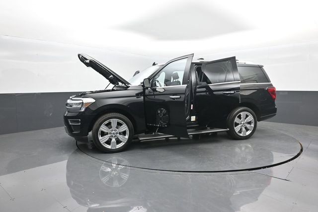 Certified 2023 Ford Expedition Platinum image 44