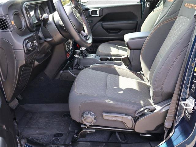 Used 2025 Jeep Gladiator Mojave w/ Steel Bumper Group AWD/4WD image 19