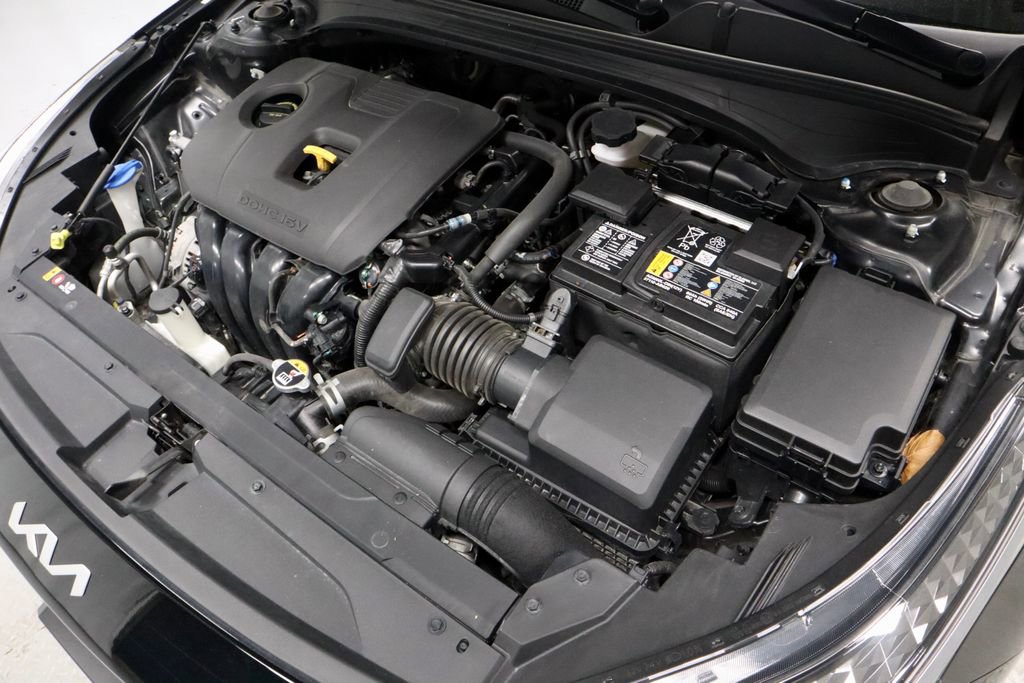 Used 2023 Kia Forte LXS w/ LXS Technology Package FWD image 14