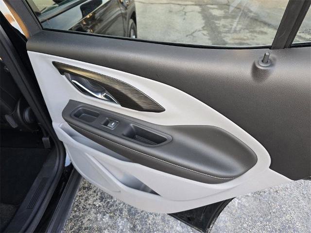 Used 2022 GMC Terrain SLT w/ Infotainment Package II image 14