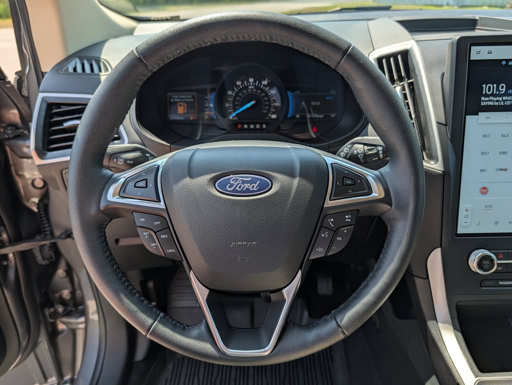 Certified 2024 Ford Edge SEL AWD/4WD image 7