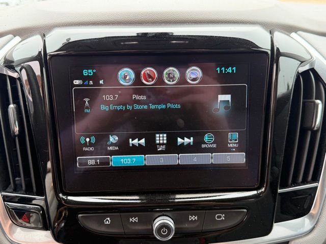 Used 2019 Chevrolet Traverse LT image 16