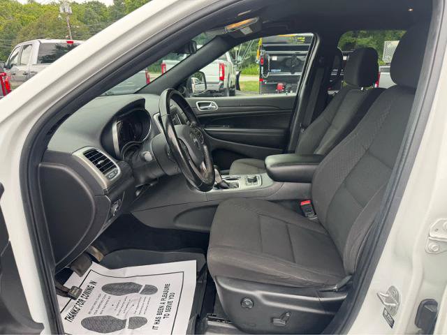 Used 2021 Jeep Grand Cherokee Laredo AWD/4WD image 10