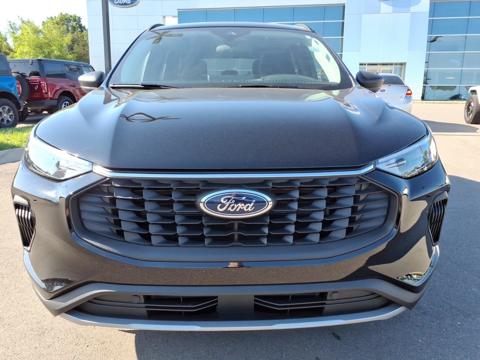 Certified 2025 Ford Escape Active w/ Tech Pack #1 FWD image 8