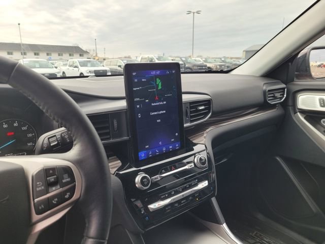Certified 2024 Ford Explorer Limited w/ Limited Technology Package AWD/4WD image 9