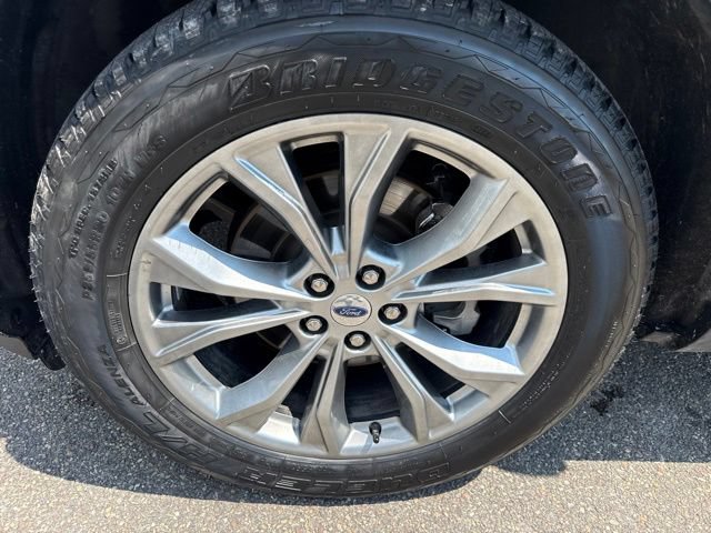 Certified 2022 Ford Explorer Limited w/ Equipment Group 301A AWD/4WD image 10