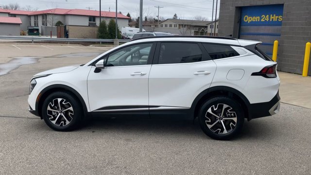 Used 2025 Kia Sportage EX w/ EX Premium Package AWD/4WD image 7