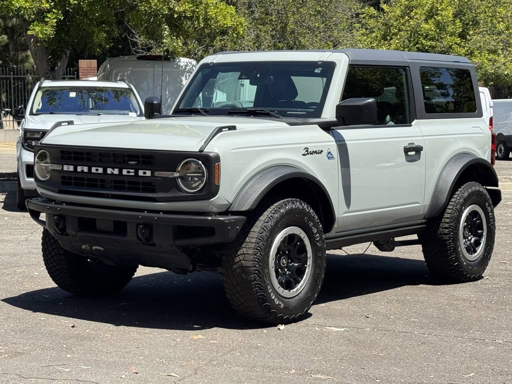 Certified 2021 Ford Bronco Black Diamond w/ Sasquatch Package AWD/4WD image 3