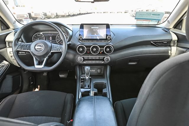 Used 2024 Nissan Sentra SV FWD image 15