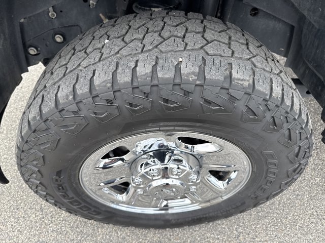 Used 2024 RAM 2500 Tradesman w/ Chrome Appearance Group AWD/4WD image 2