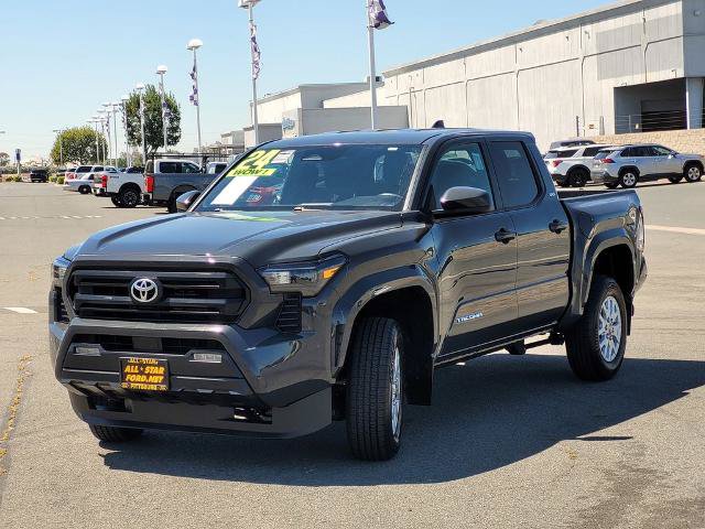 Used 2024 Toyota Tacoma SR5 AWD/4WD image 8