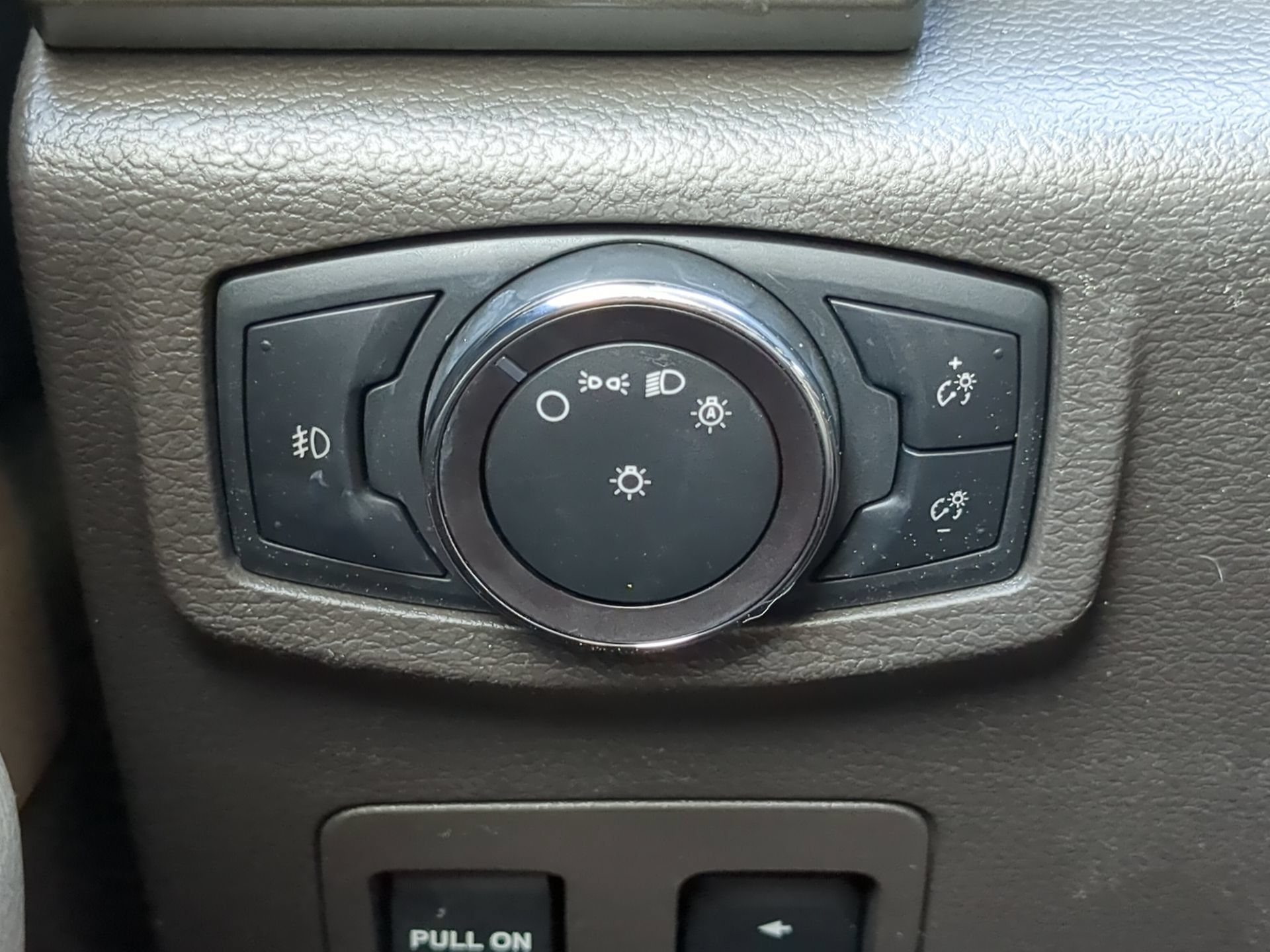 Certified 2019 Ford Expedition XLT w/ Equipment Group 202A RWD image 64