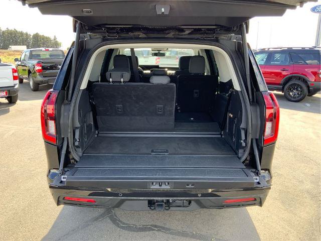 Certified 2025 Ford Expedition Active RWD image 13