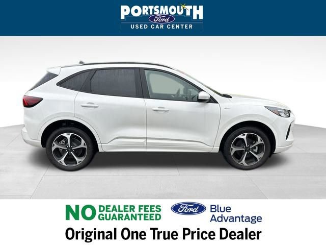 Certified 2024 Ford Escape ST-Line Select w/ Tech Pack #1 image 3