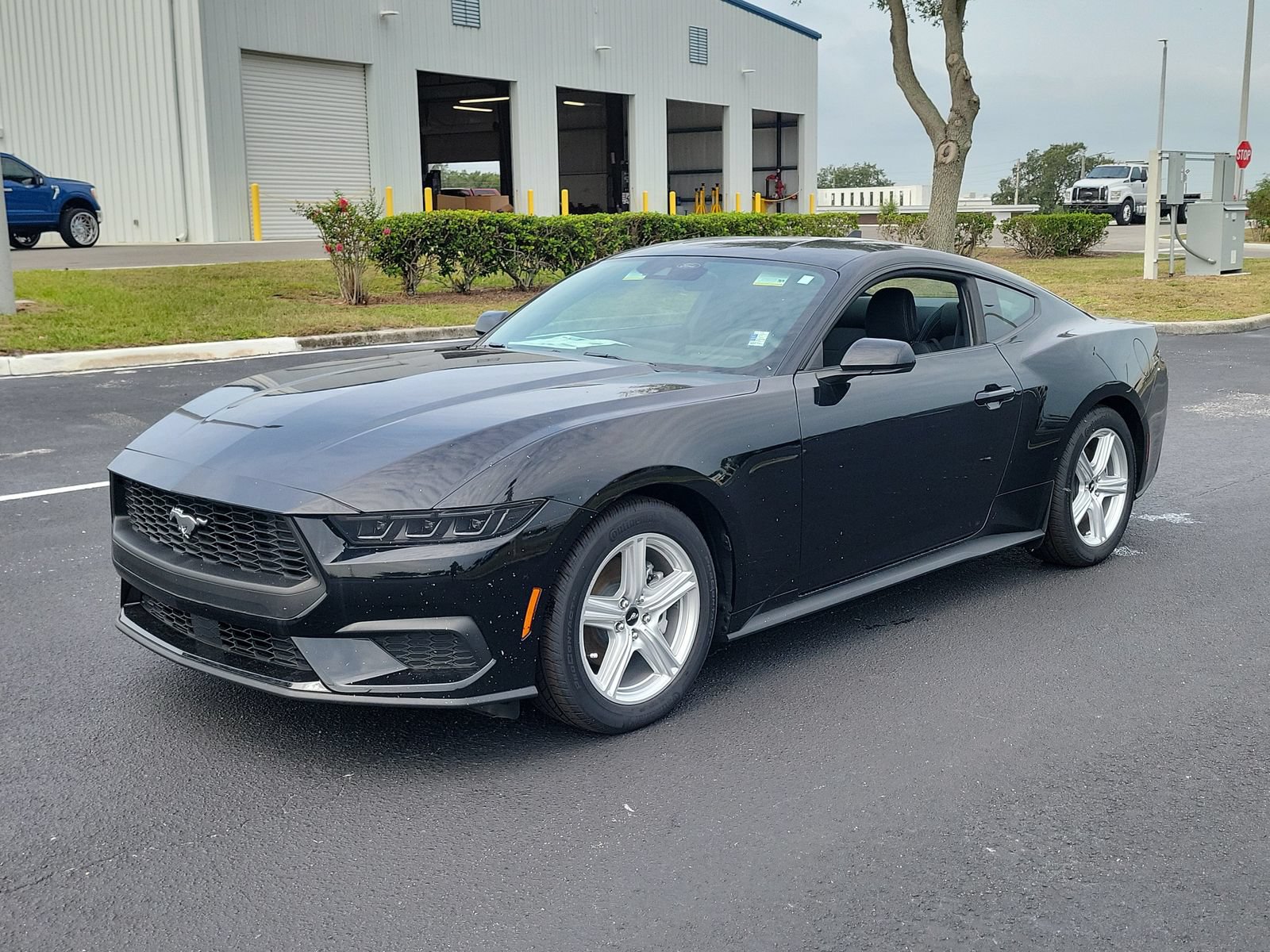 Certified 2026 Ford Mustang Coupe RWD image 2