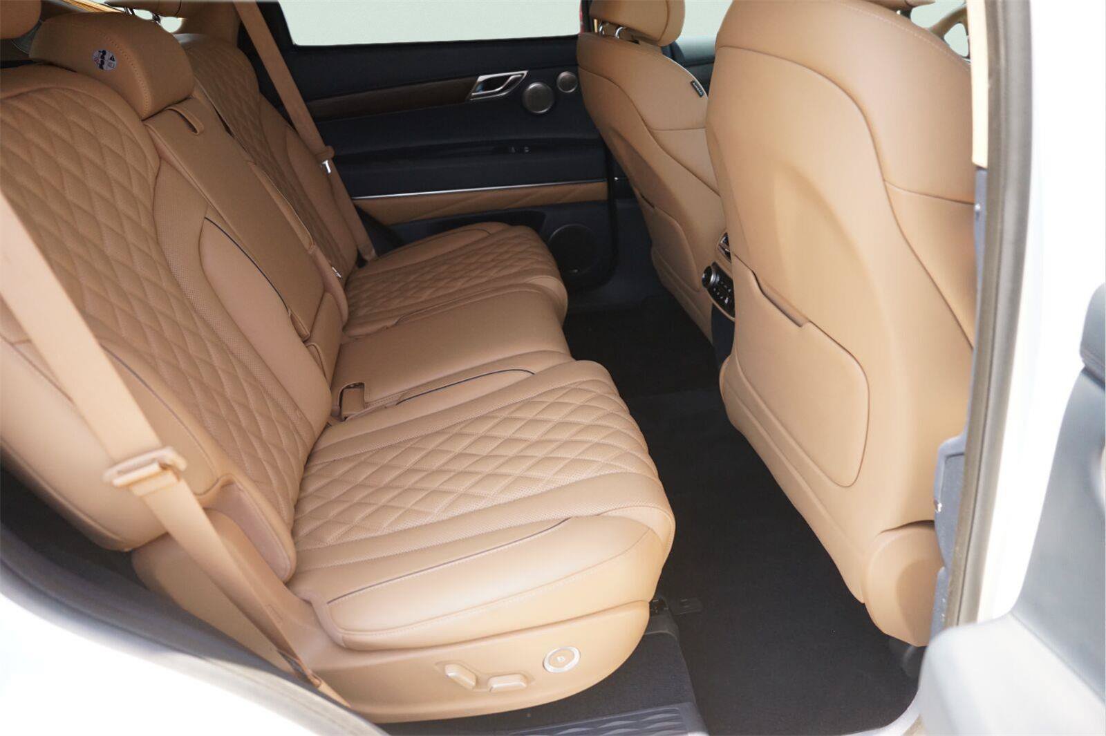 Used 2024 Genesis GV80 3.5T w/ Prestige Matte Package AWD/4WD image 16