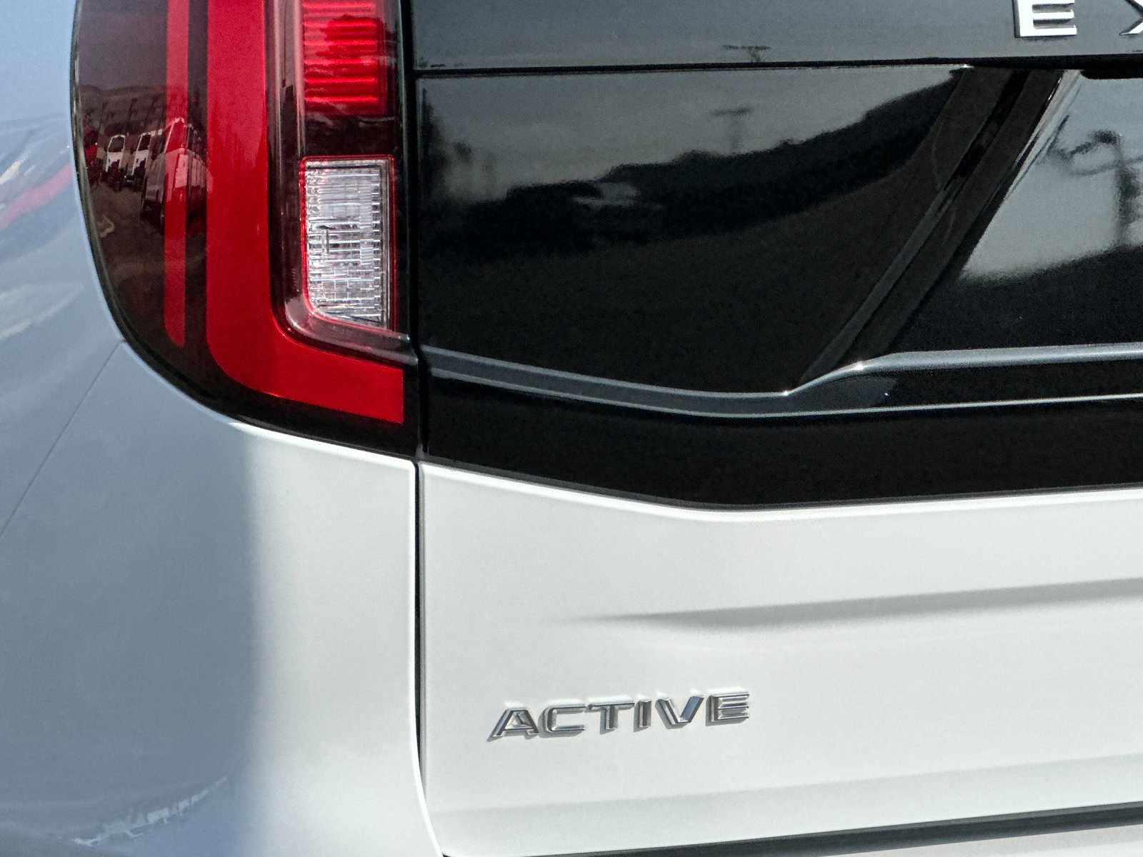 Certified 2025 Ford Expedition Active image 28