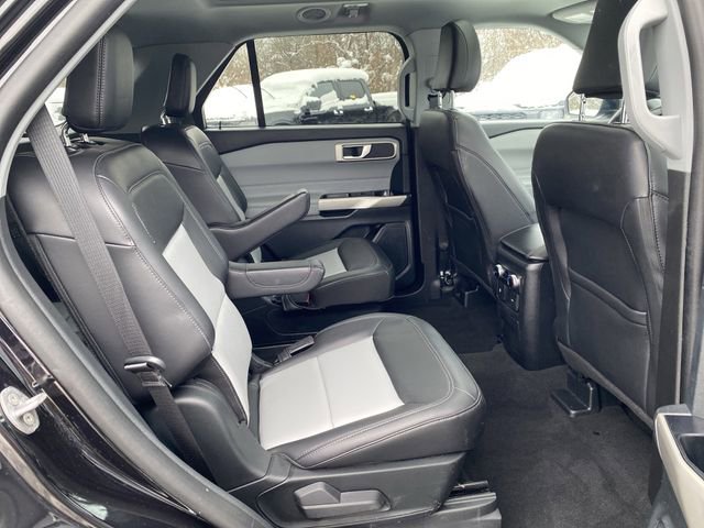 Certified 2023 Ford Explorer XLT w/ Equipment Group 202A image 30