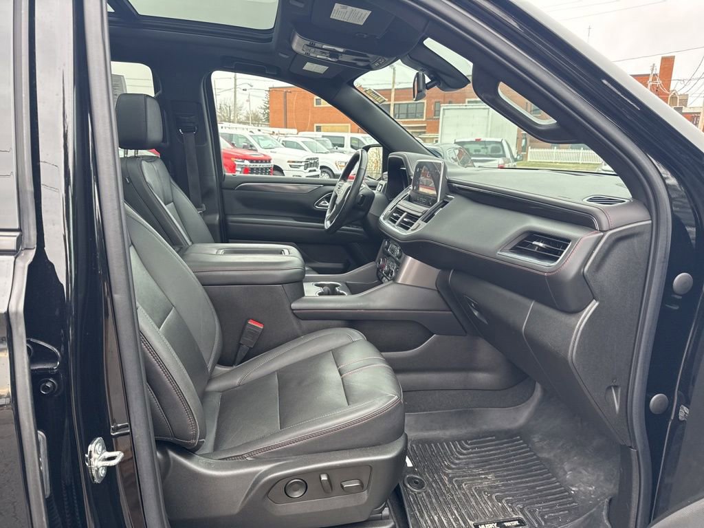 Used 2022 Chevrolet Tahoe RST w/ Luxury Package image 28