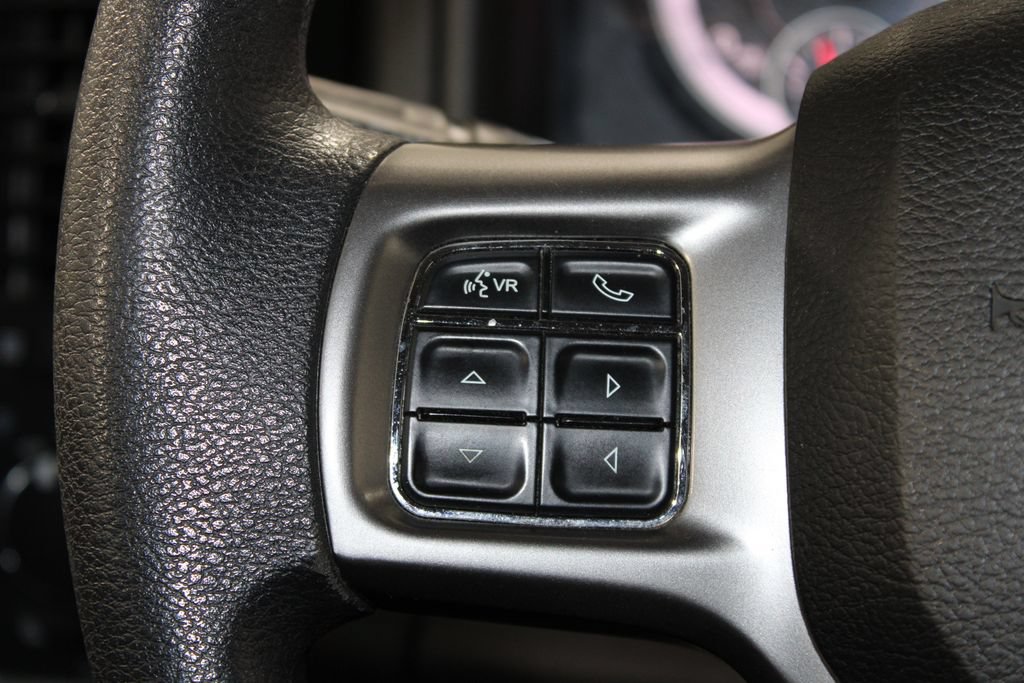Used 2024 RAM 1500 Classic SLT AWD/4WD image 32