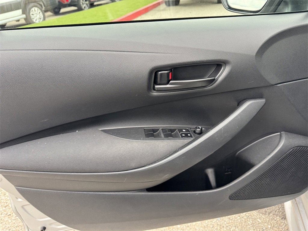 Used 2024 Toyota Corolla LE image 11