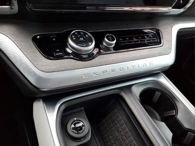 Certified 2025 Ford Expedition Max Platinum AWD/4WD image 23