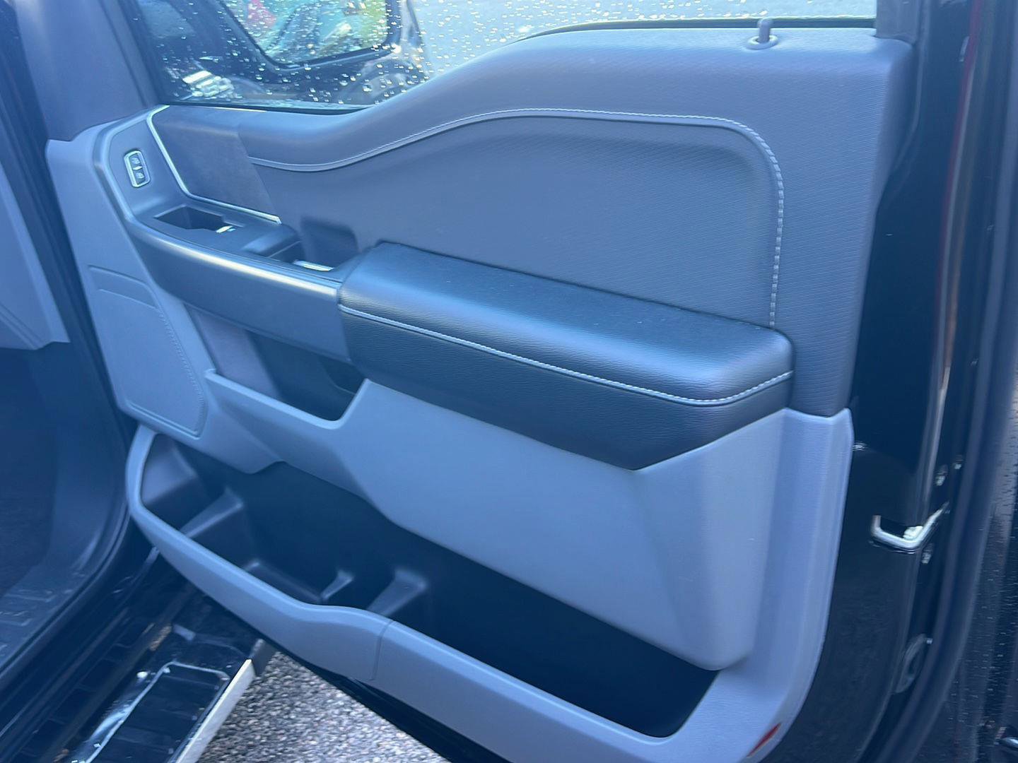 Certified 2024 Ford F150 XLT w/ Mobile Office Package image 13