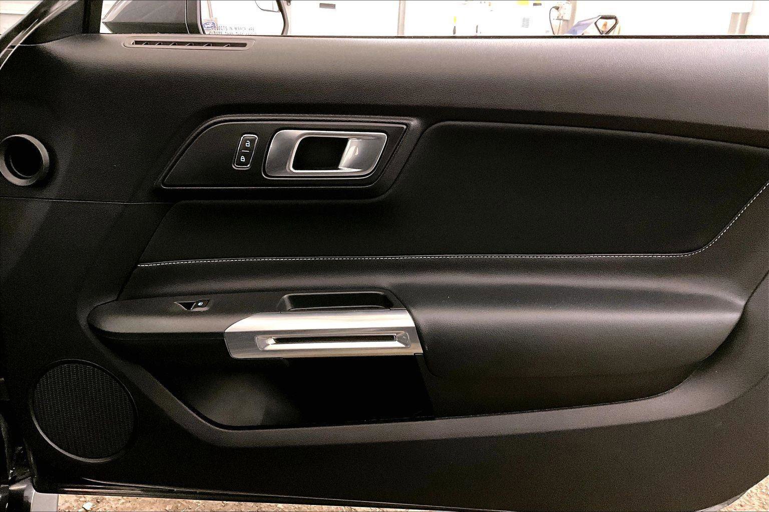 Certified 2019 Ford Mustang Convertible image 23