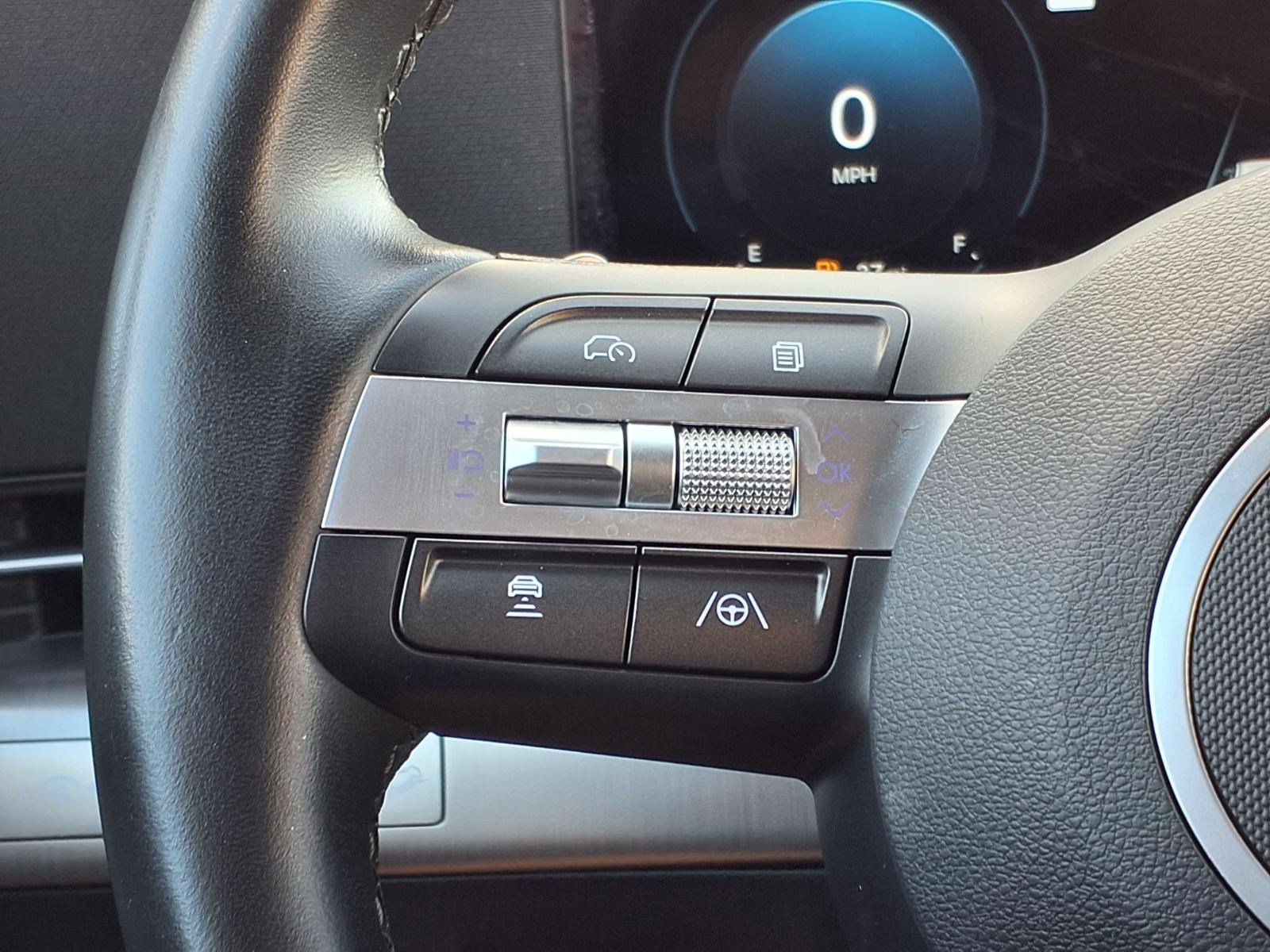 Used 2025 Hyundai Kona SEL FWD image 24