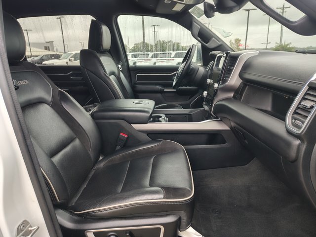 Used 2023 RAM 1500 Laramie AWD/4WD image 14