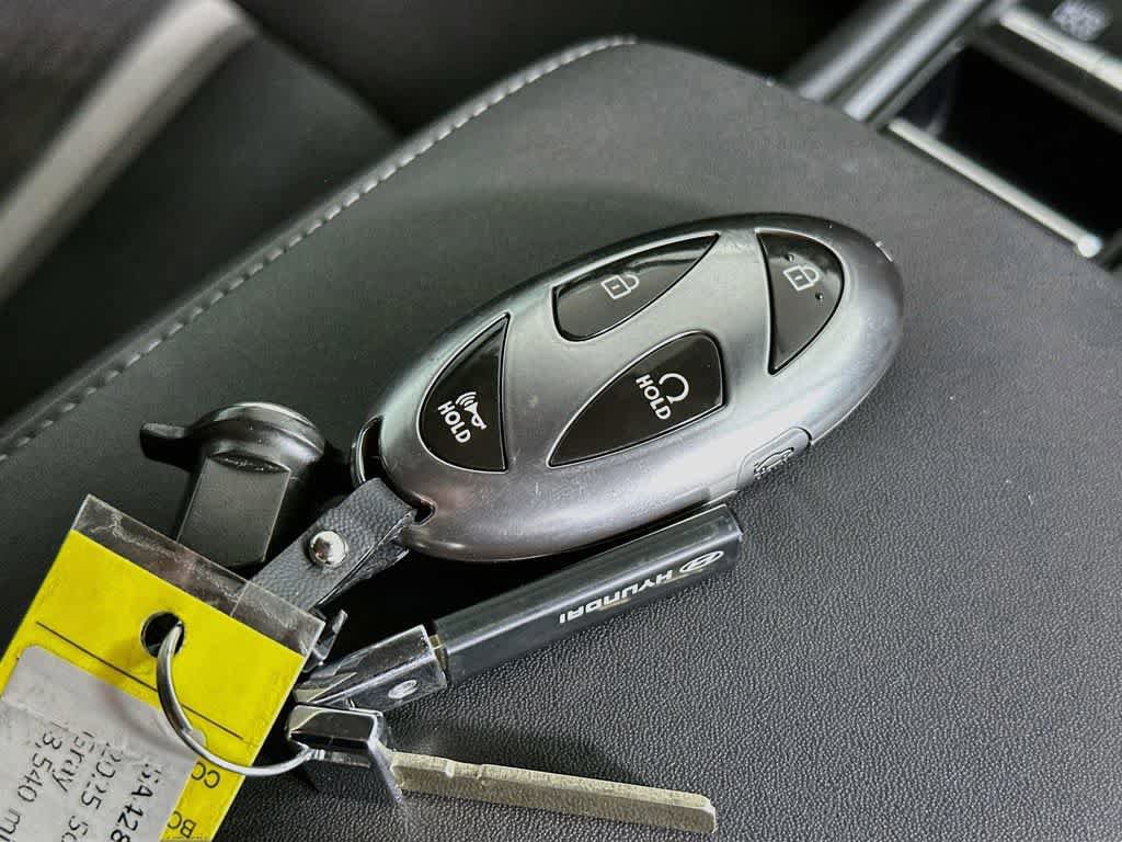 Used 2025 Hyundai Sonata SE FWD image 23