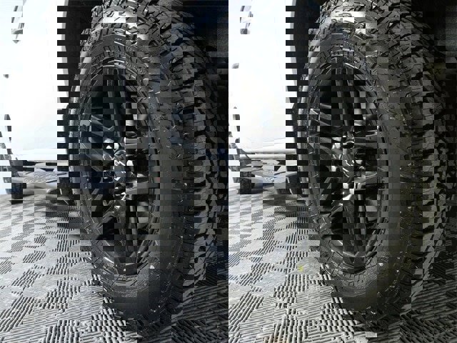 Used 2022 Chevrolet Silverado 1500 Custom Trail Boss w/ LPO, Dark Essentials Package image 7