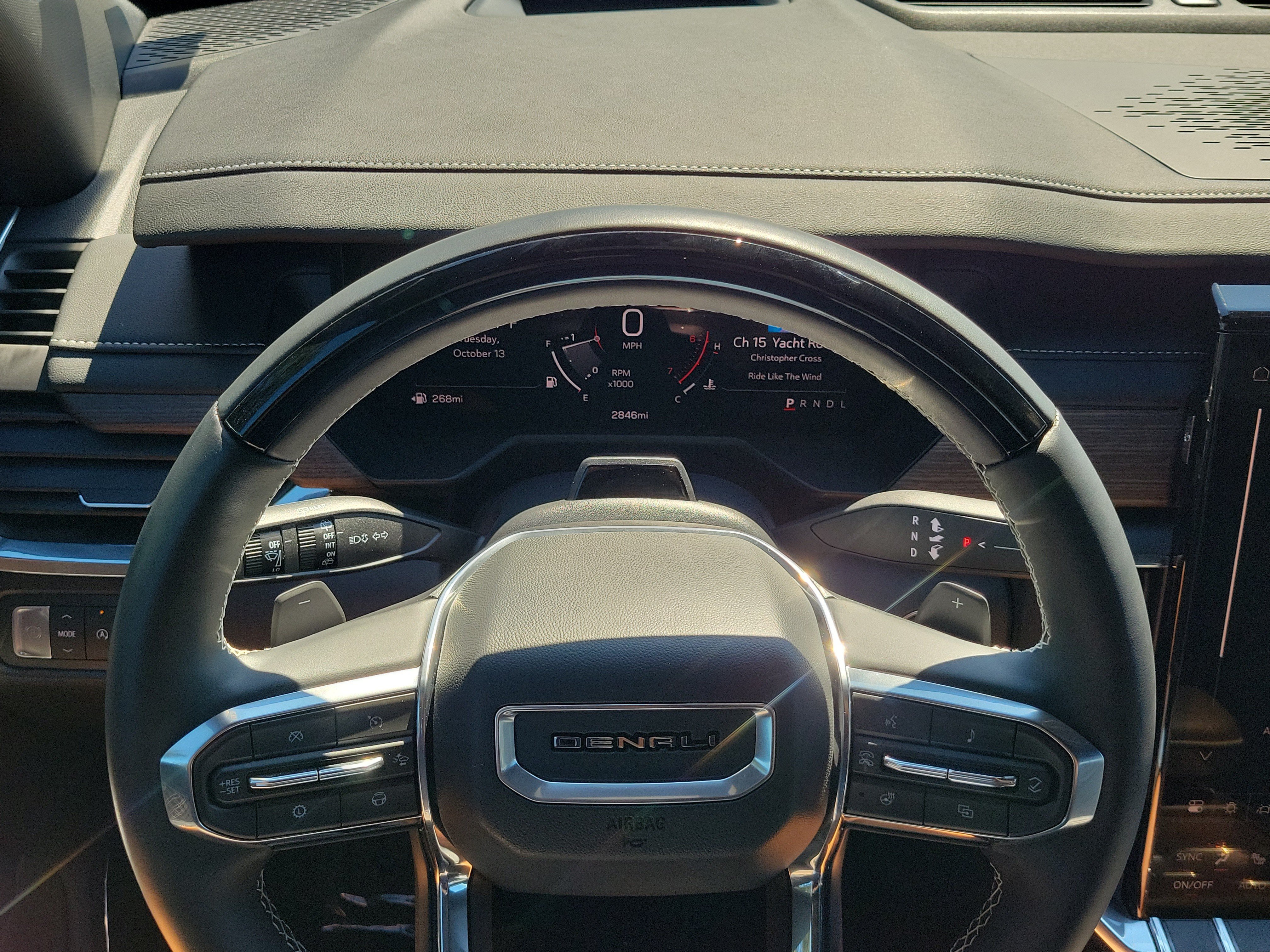 Used 2026 GMC Acadia Denali w/ Super Cruise Package FWD image 23