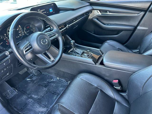 Used 2020 MAZDA MAZDA3 Hatchback w/ Premium Package FWD image 9