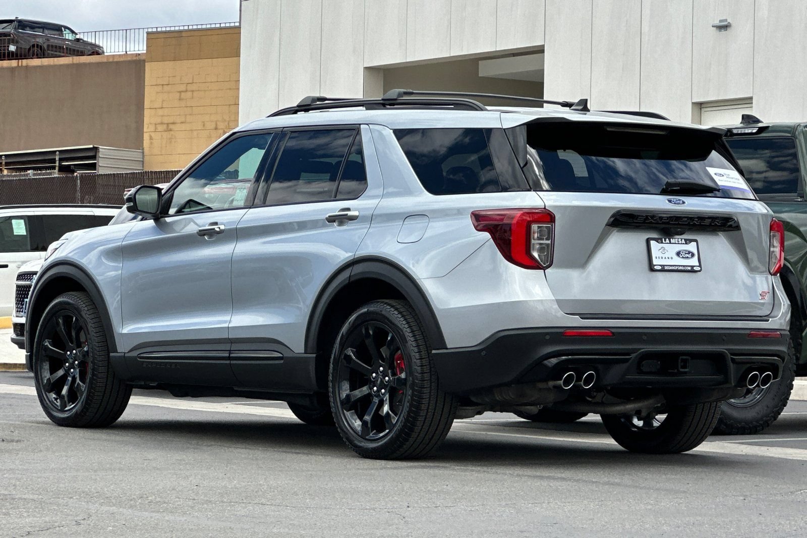Certified 2023 Ford Explorer ST w/ Equipment Group 401A AWD/4WD image 5