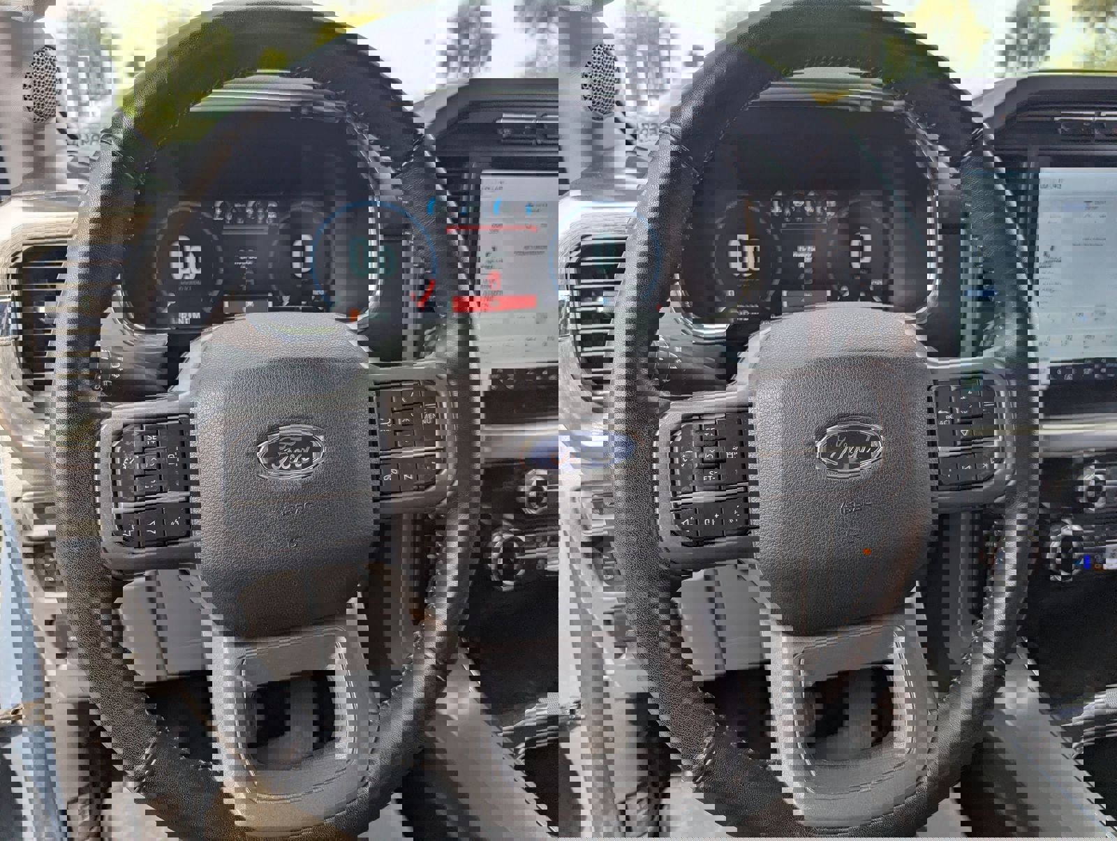 Certified 2023 Ford F150 Lariat w/ Trailer Tow Package image 27