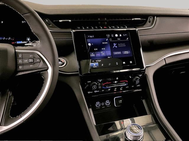 Used 2025 Jeep Grand Cherokee Laredo X w/ Luxury Tech Group I AWD/4WD image 6
