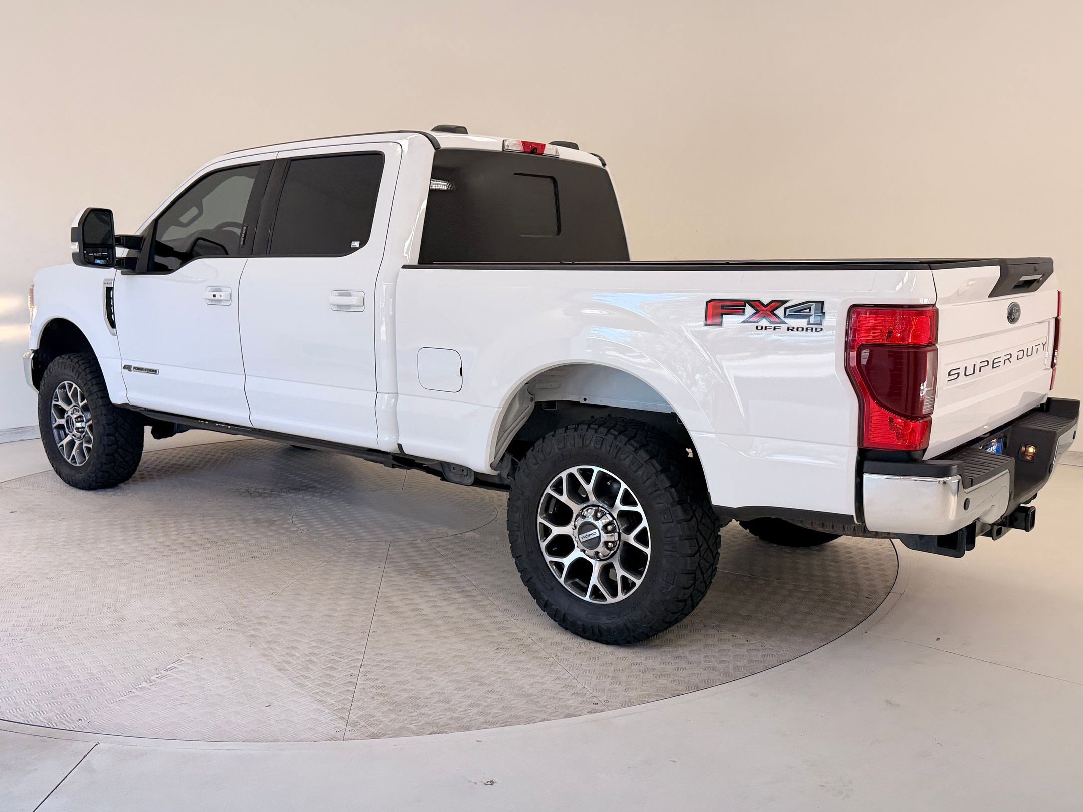 Certified 2020 Ford F250 Lariat w/ Lariat Ultimate Package image 3