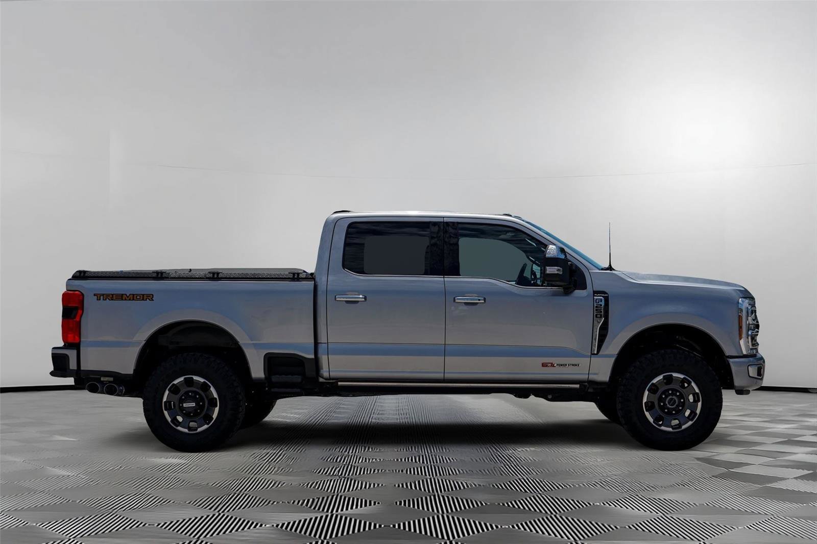 Certified 2024 Ford F250 Platinum w/ Tremor Off-Road Package AWD/4WD image 4