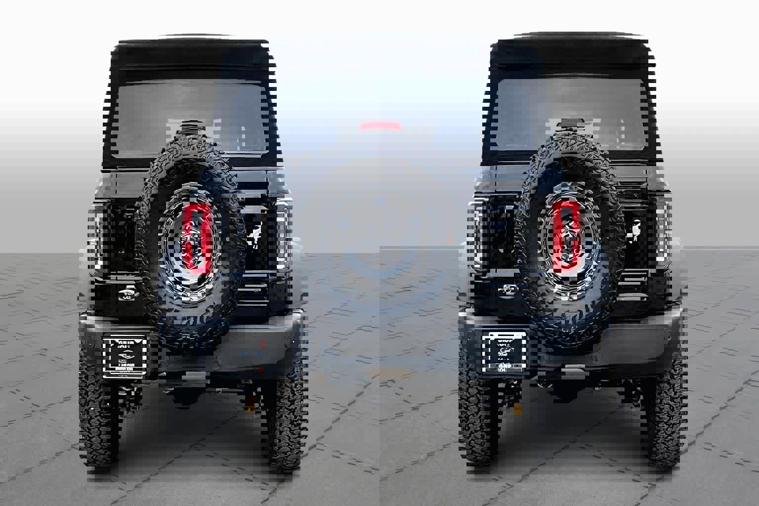 Certified 2025 Ford Bronco Outer Banks w/ Sasquatch Package image 2