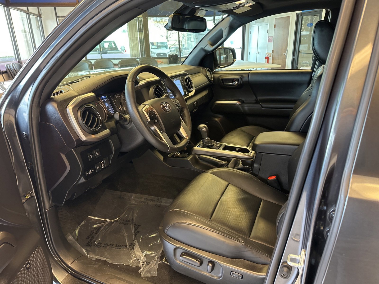 Used 2022 Toyota Tacoma Limited w/ Nightshade Package image 16