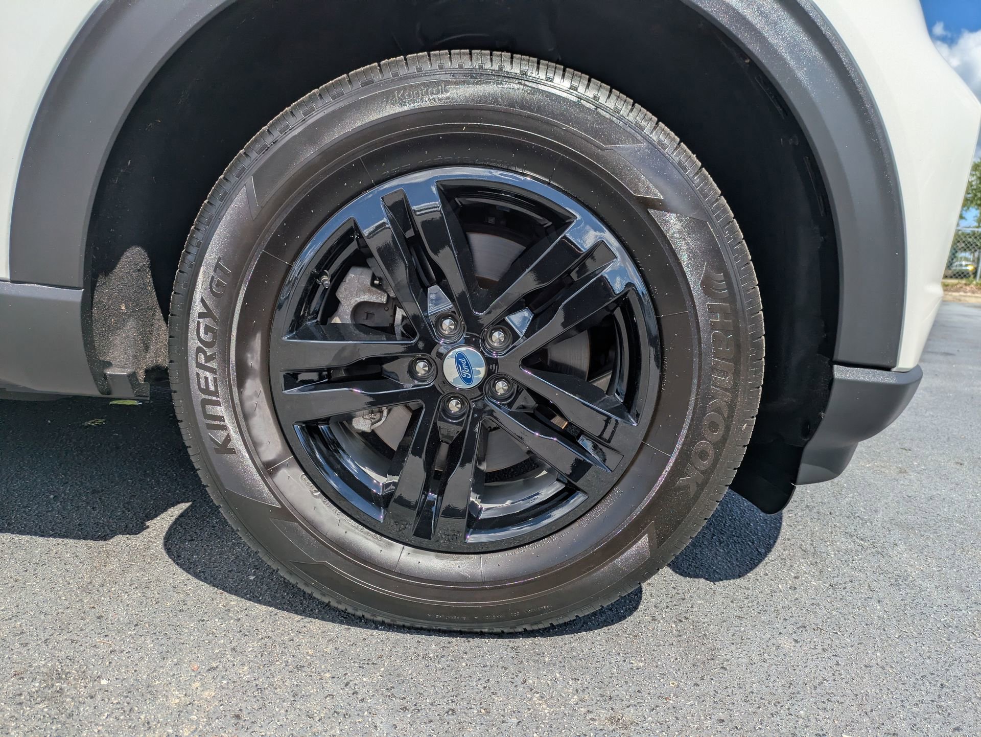 Certified 2023 Ford Explorer XLT AWD/4WD image 13