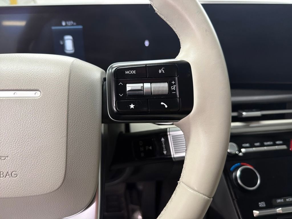 Used 2025 Hyundai Santa Fe SEL image 17