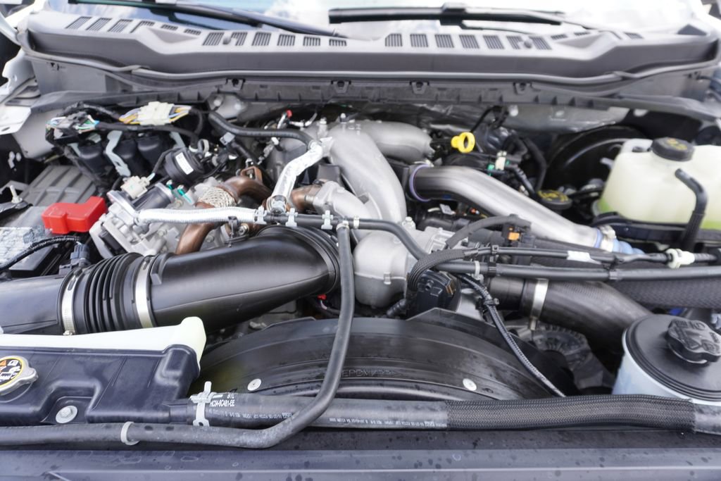Certified 2025 Ford F250 Platinum AWD/4WD image 28