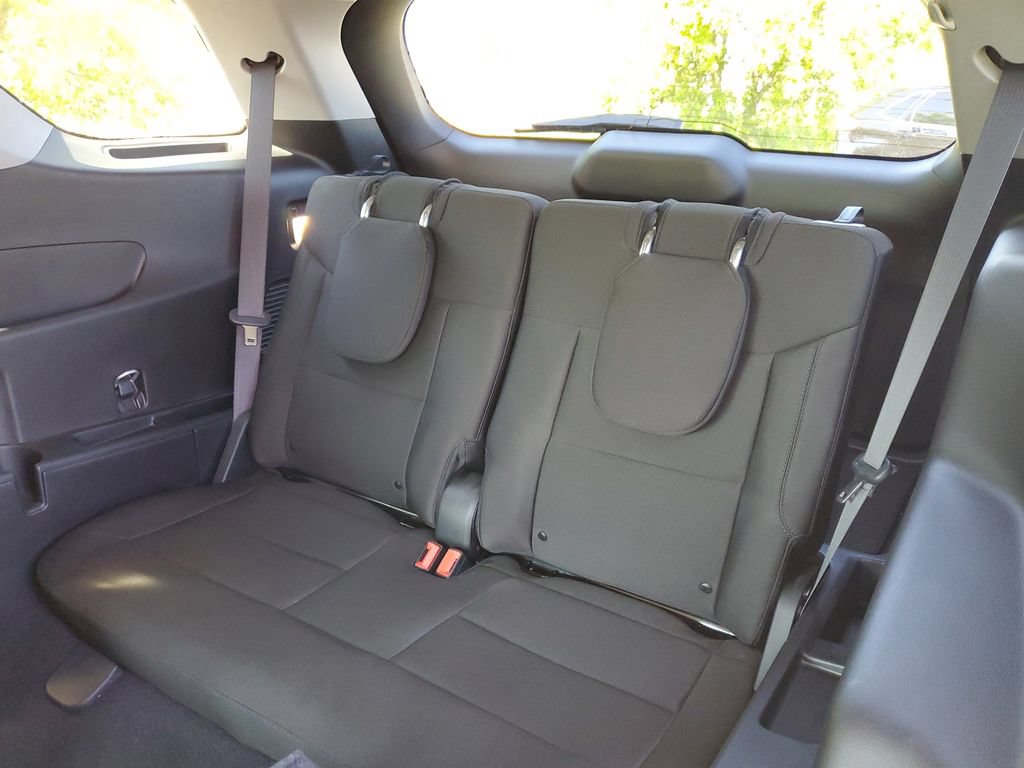 Certified 2024 Ford Explorer XLT AWD/4WD image 16
