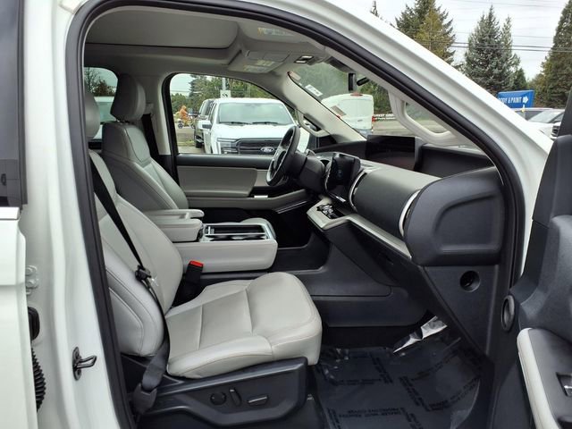 Certified 2025 Ford Expedition Max Active AWD/4WD image 5